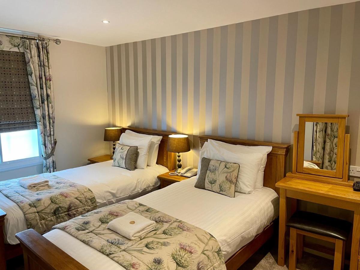 Glen Clova Hotel & Luxury Lodges Millton of Clova Екстер'єр фото