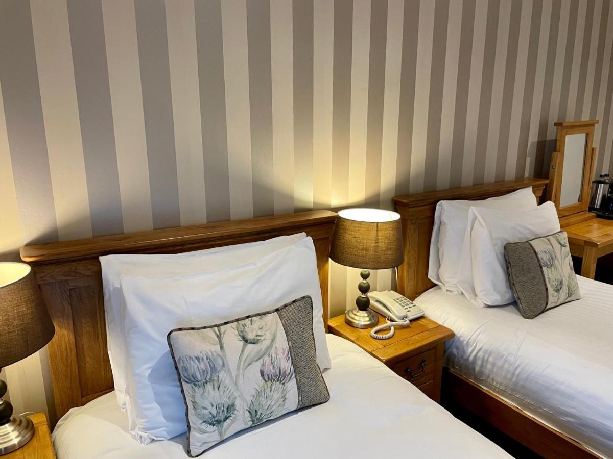 Glen Clova Hotel & Luxury Lodges Millton of Clova Екстер'єр фото