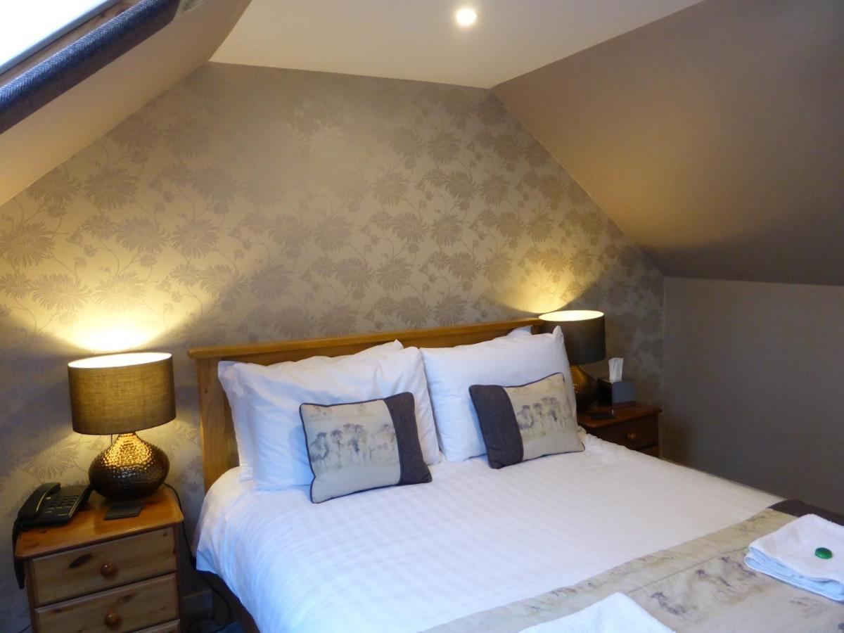 Glen Clova Hotel & Luxury Lodges Millton of Clova Екстер'єр фото