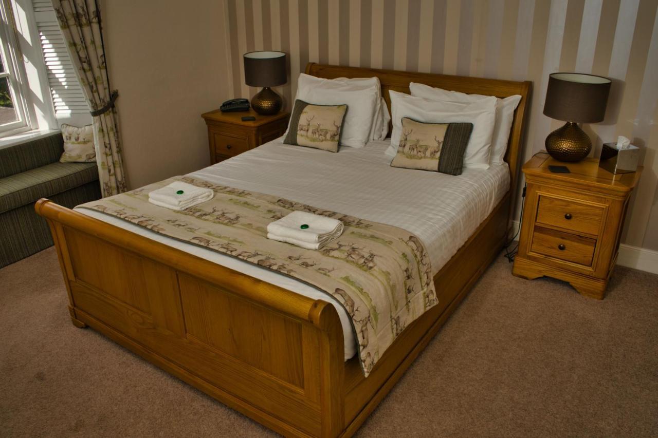 Glen Clova Hotel & Luxury Lodges Millton of Clova Екстер'єр фото