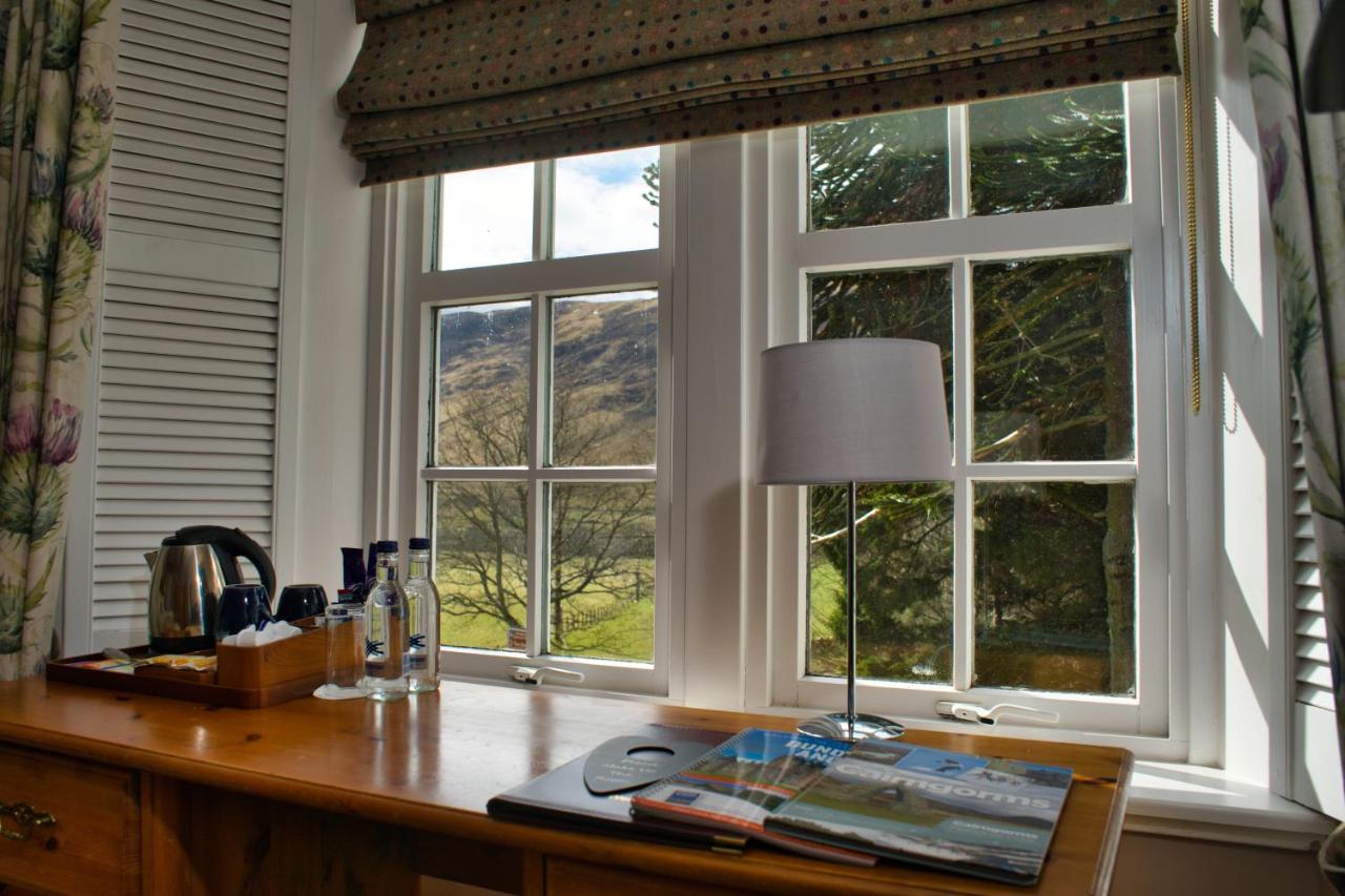 Glen Clova Hotel & Luxury Lodges Millton of Clova Екстер'єр фото