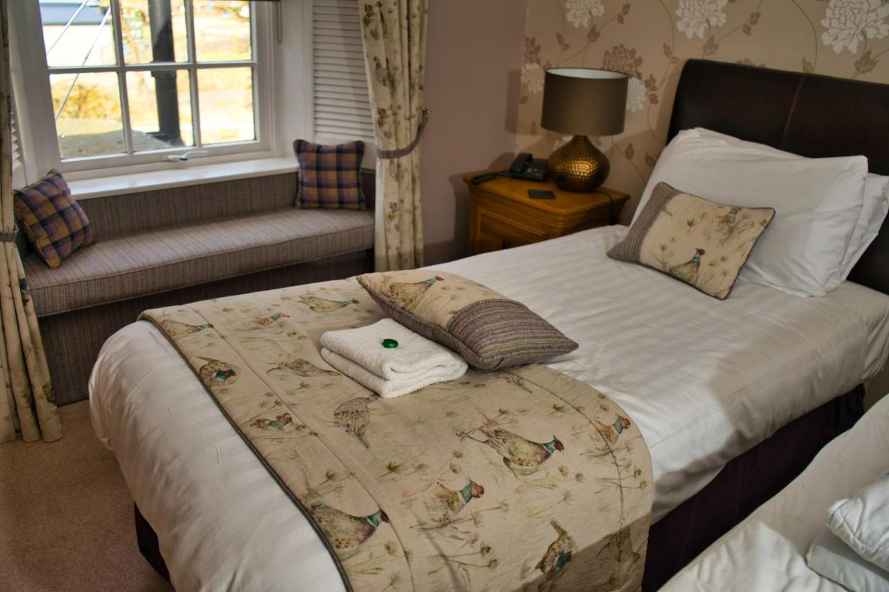 Glen Clova Hotel & Luxury Lodges Millton of Clova Екстер'єр фото