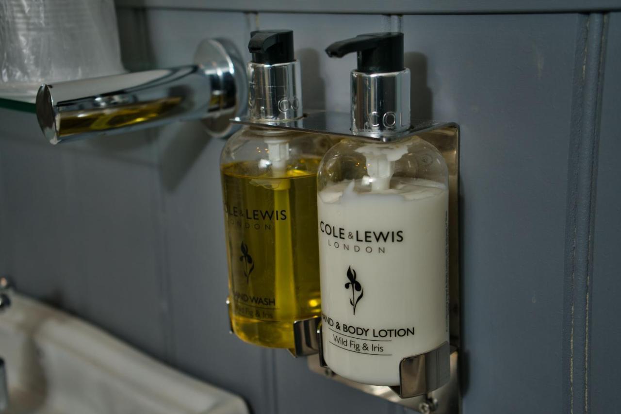 Glen Clova Hotel & Luxury Lodges Millton of Clova Екстер'єр фото