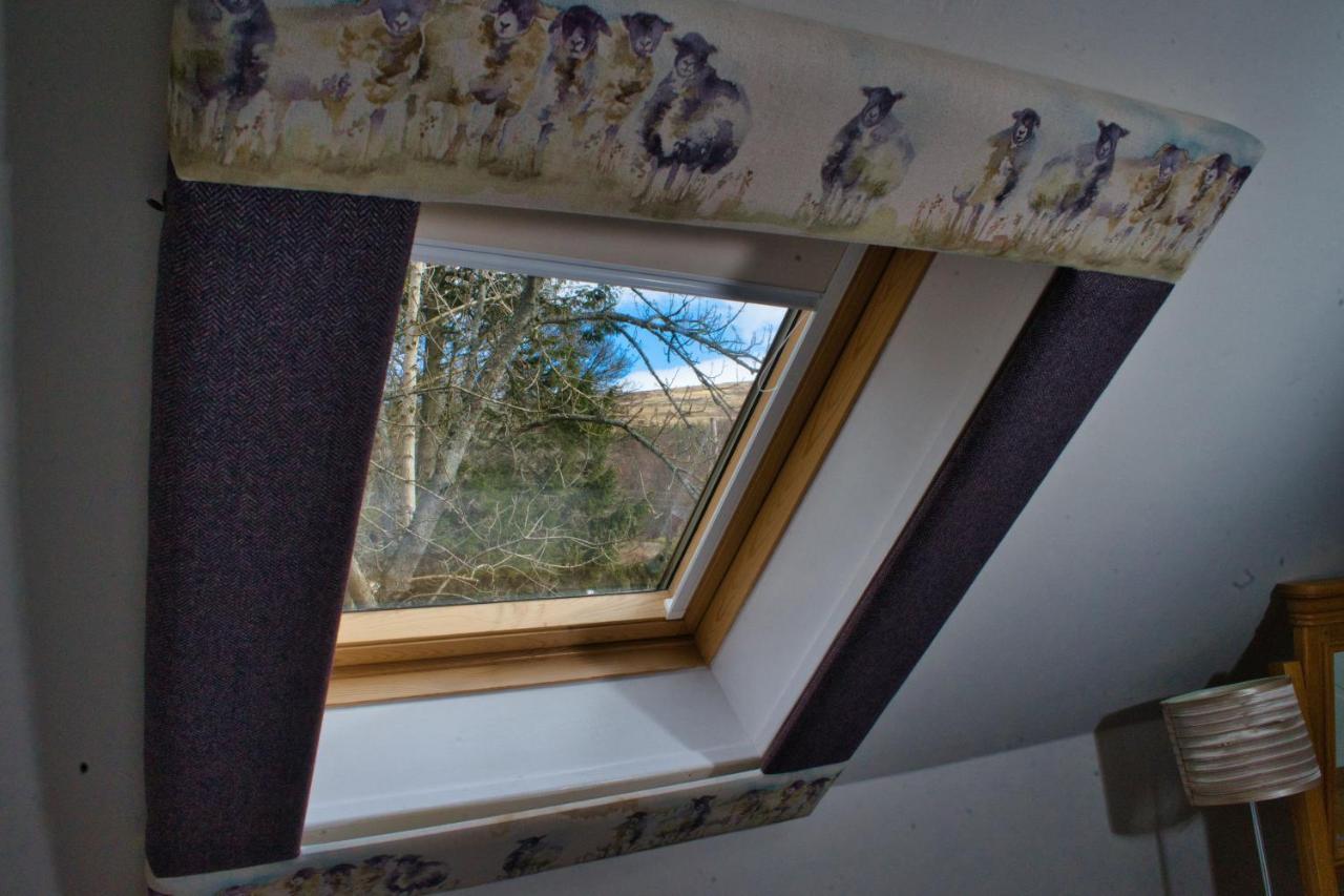 Glen Clova Hotel & Luxury Lodges Millton of Clova Екстер'єр фото