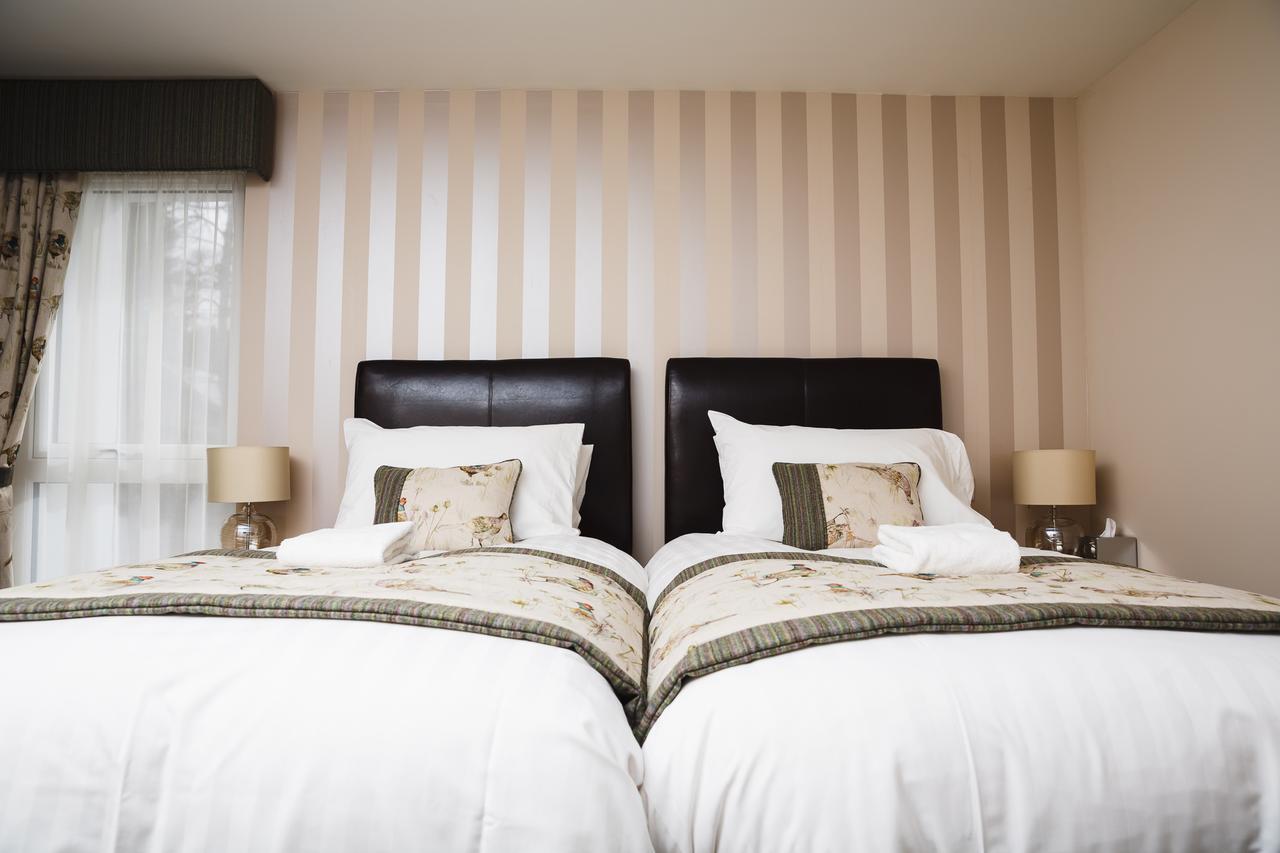 Glen Clova Hotel & Luxury Lodges Millton of Clova Екстер'єр фото